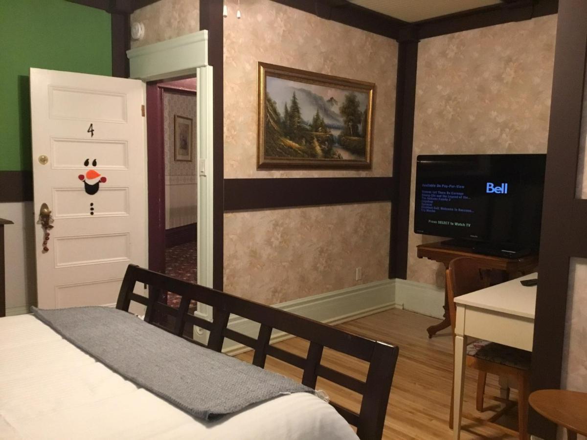 Marmora&Lake Inn Bagian luar foto