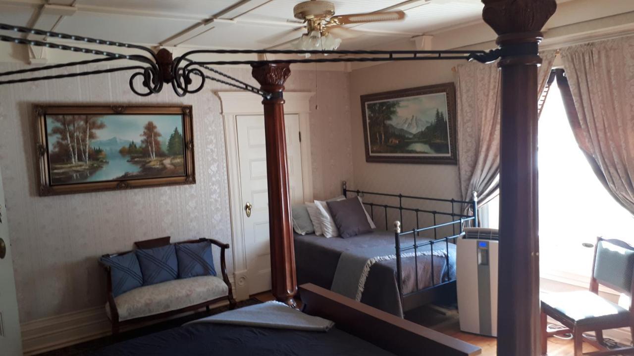 Marmora&Lake Inn Bagian luar foto