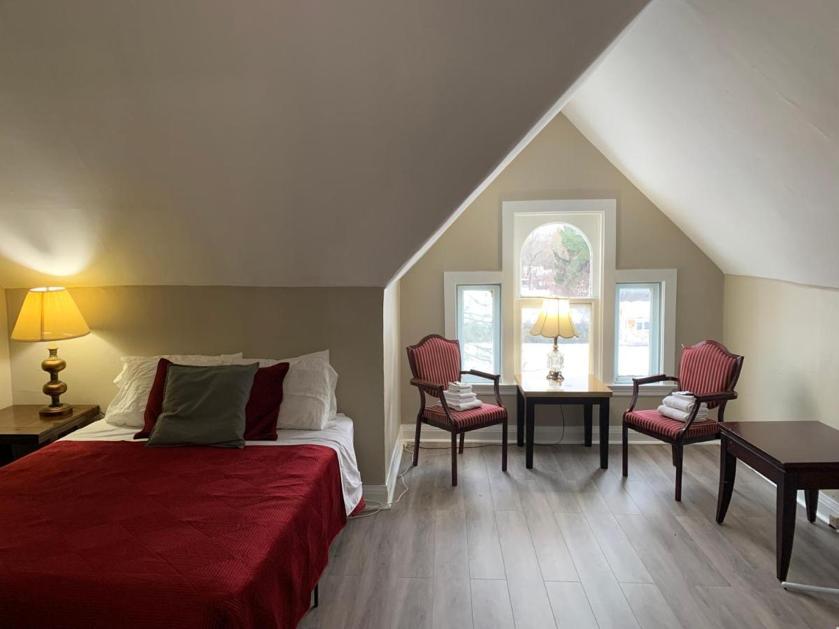 Marmora&Lake Inn Bagian luar foto