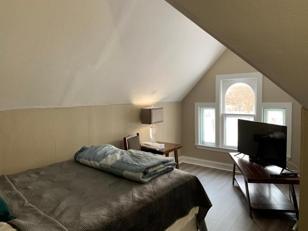 Marmora&Lake Inn Bagian luar foto
